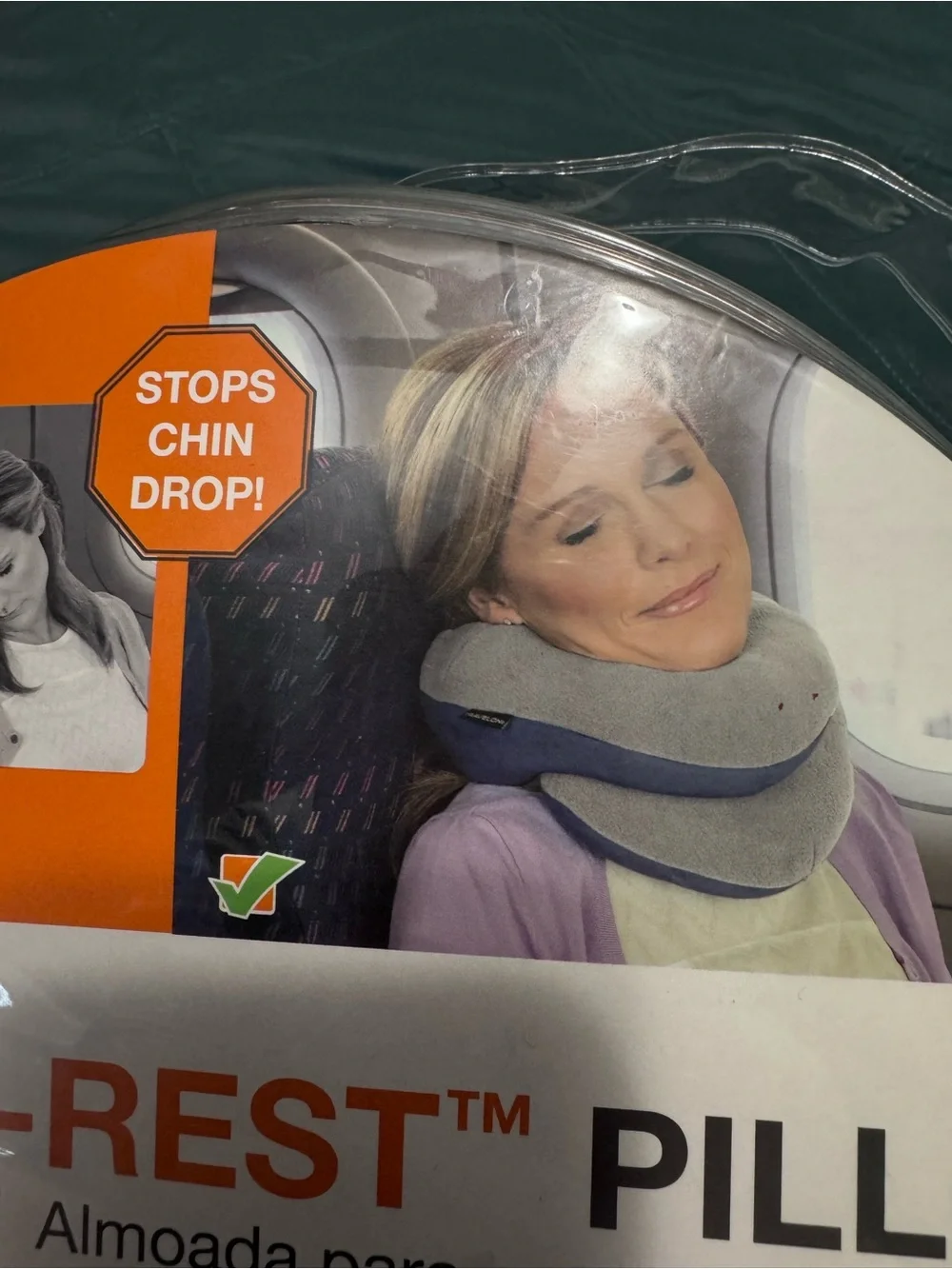 Travelon Wrap-N-Rest Pillow - Gray